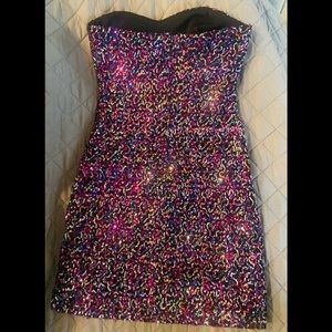 Teeze Me size Small sequence dress! Hello Date Night!!